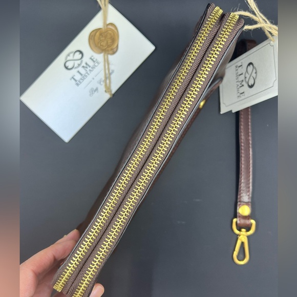 Time Resistance Ulysses Leather Clutch - Picture 6 of 16